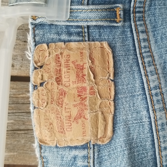 VIntage 90s Y2K Levi's 550 Size 32X32 Relaxed Bootcut 10M JEANS - Picture 3 of 14